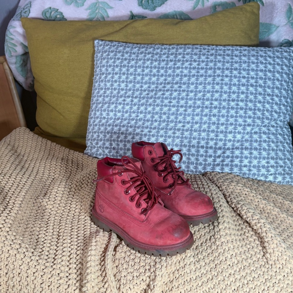 Timberland Red Nubuck Leather 6" Boots Kids US 10‎